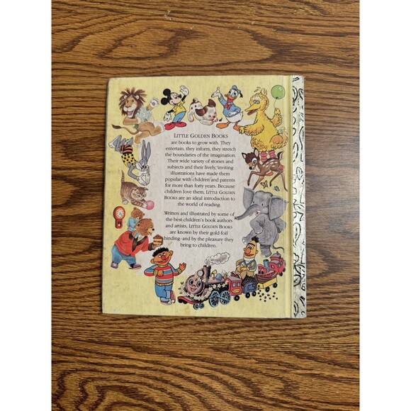 VINTAGE A Little Golden Book FIRE ENGINES 1950 - Picture 3 of 3